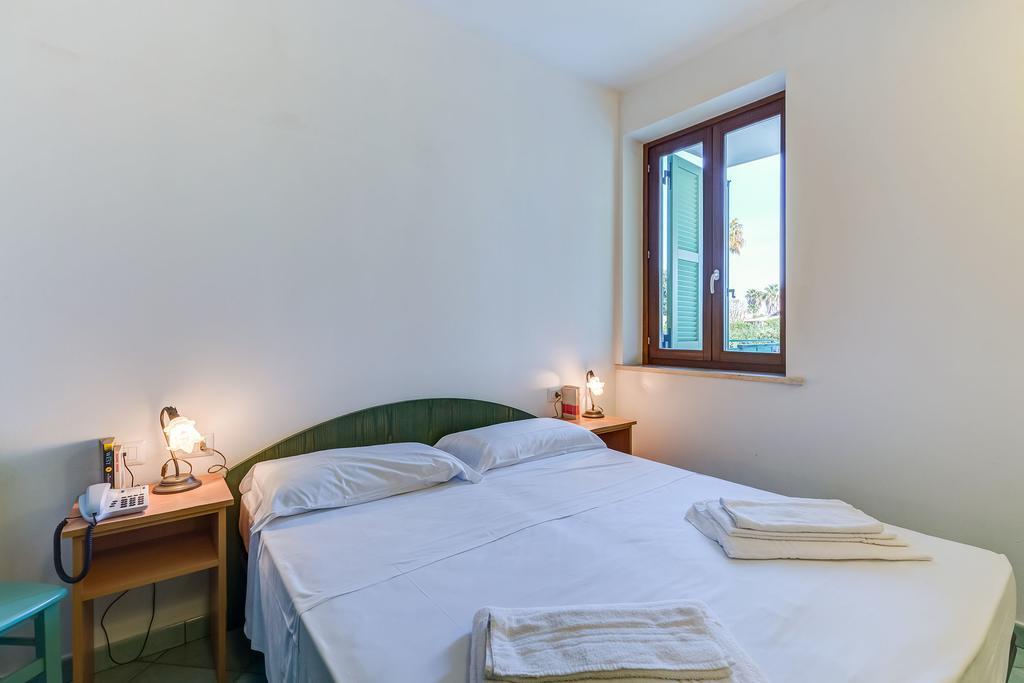 Terra Felice Aparthotel San Felice Circeo Luaran gambar